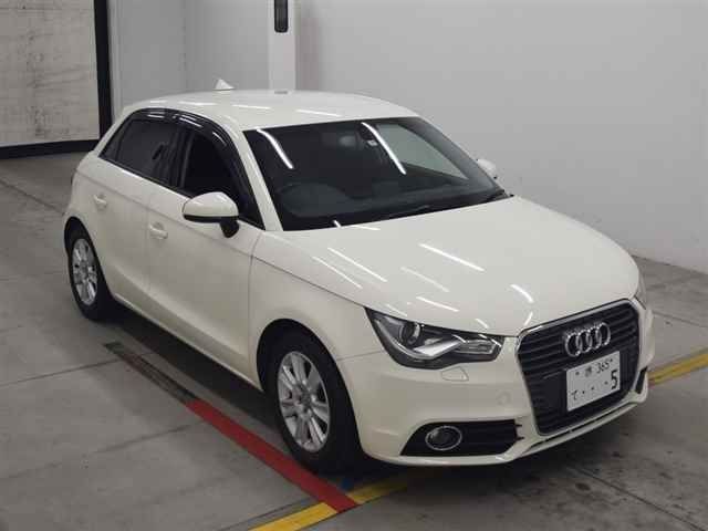 70081 Audi A1 8XCAX 2013 г. (MIRIVE Osaka)