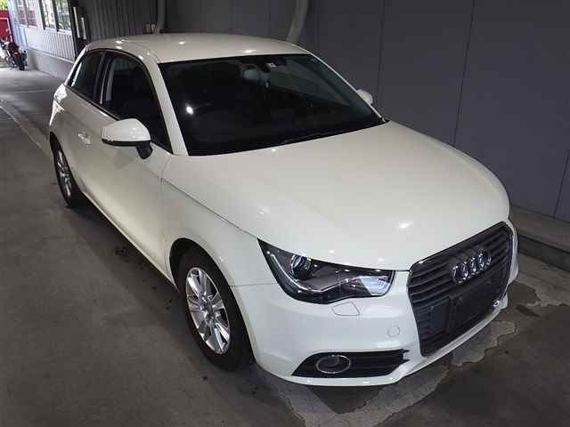 7027 Audi A1 8XCAX 2011 г. (JU Nara)