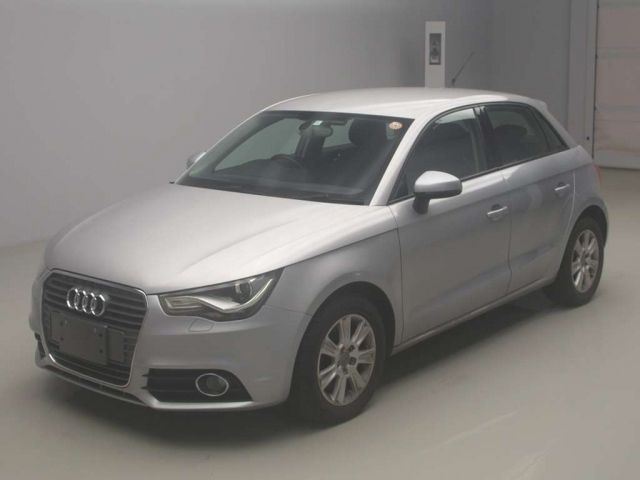 80024 Audi A1 8XCAX 2014 г. (TAA Yokohama)