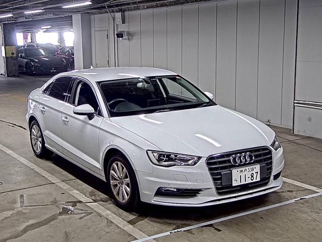 130 Audi A3 8VCXSL 2014 г. (ZIP Osaka)