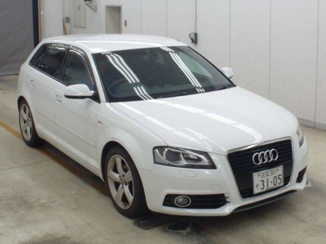 133 Audi A3 8PCAX 2012 г. (NAA Osaka)