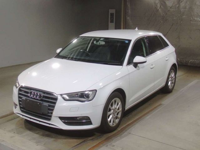 32018 Audi A3 8VCXS 2015 г. (TAA Kinki)