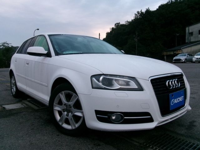 33001 Audi A3 8PCAX 2011 г. (AUCNET)