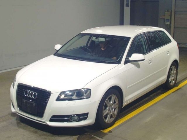 33066 Audi A3 8PCAX 2012 г. (TAA Yokohama)