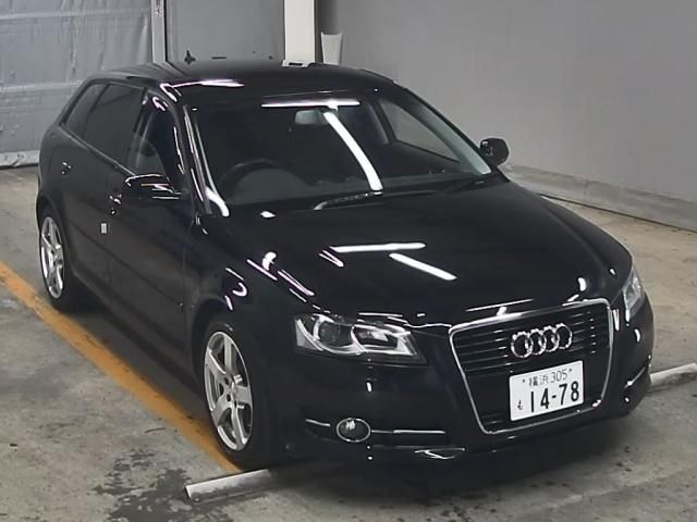 34 Audi A3 8PCAX 2013 г. (ZIP Tokyo)