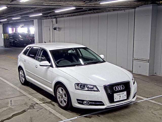 369 Audi A3 8PCAX 2013 г. (ZIP Osaka)