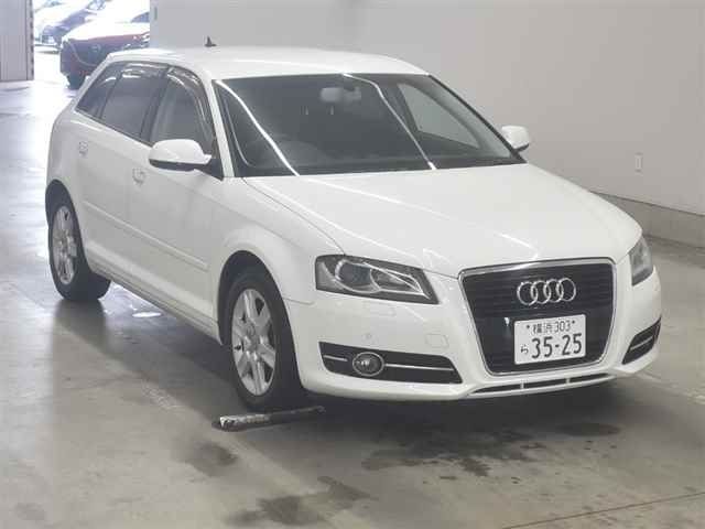 40038 Audi A3 8PCAX 2011 г. (MIRIVE Aichi)