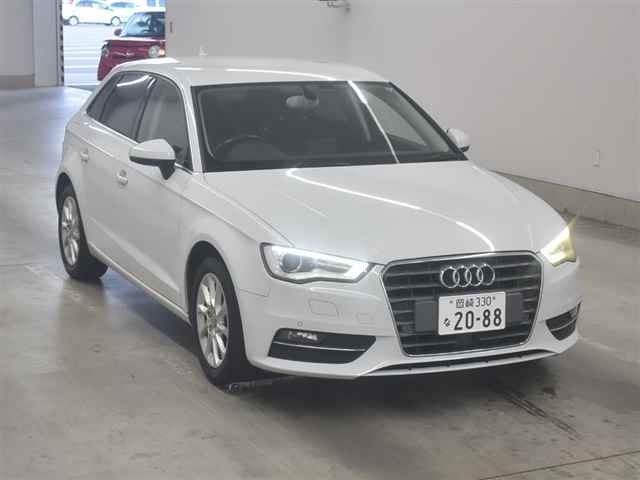 40068 Audi A3 8VCXS 2015 г. (MIRIVE Aichi)