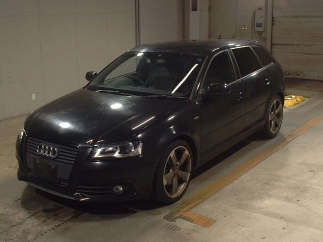 4114 Audi A3 8PCAX 2013 г. (TAA Kyushu)