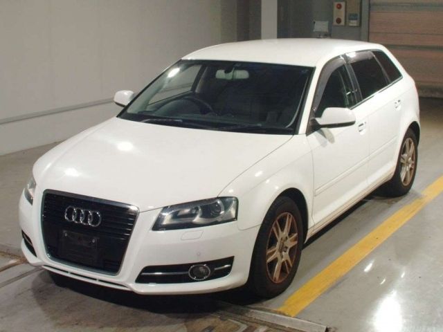 4448 Audi A3 8PCAX 2011 г. (TAA Shikoku)