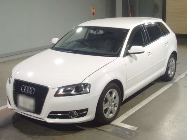 5042 Audi A3 8PCAX 2012 г. (TAA Hiroshima)