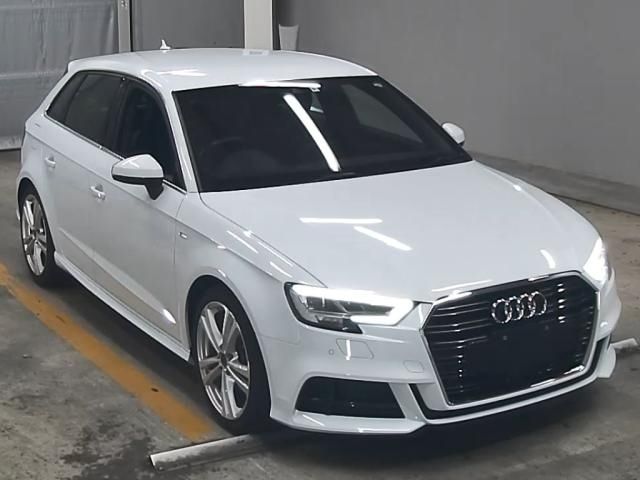 592 Audi A3 8VCXS 2018 г. (ZIP Tokyo)