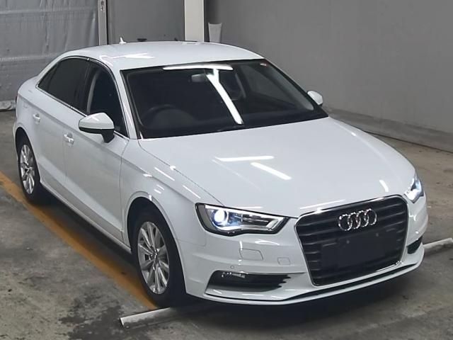 596 Audi A3 8VCXSL 2016 г. (ZIP Tokyo)