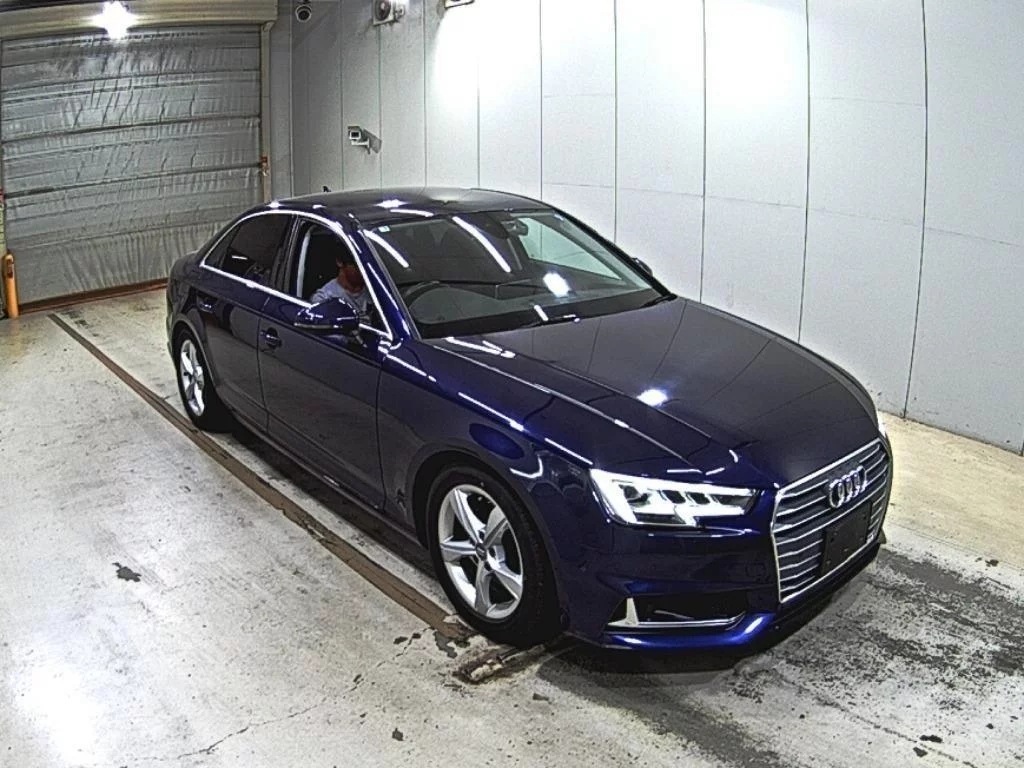 Audi A4 8WCVN 2019