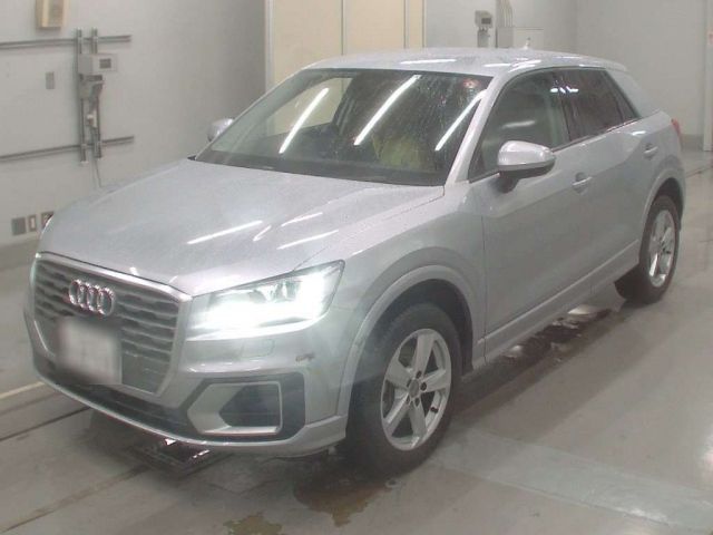 10013 Audi Q2 GACHZ 2018 г. (CAA Tokyo)