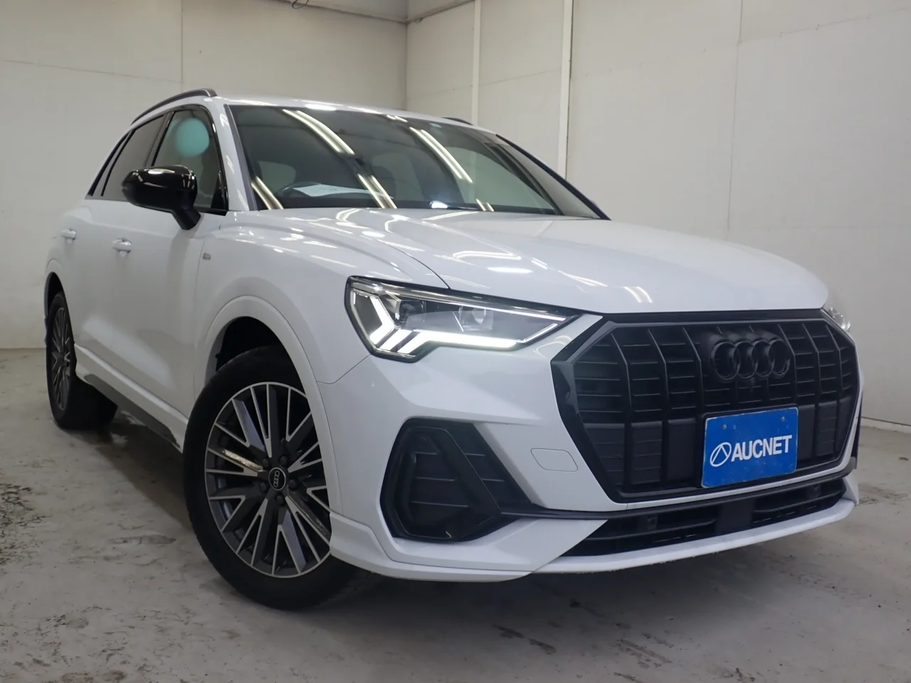 Audi Q3 F3DFY 2023