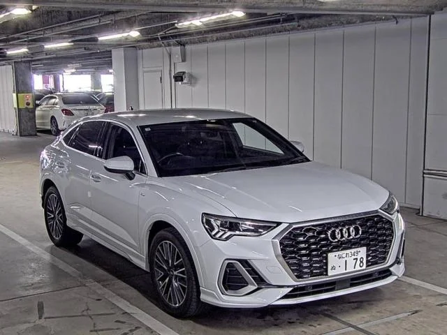 Audi Q3 F3DFY 2023