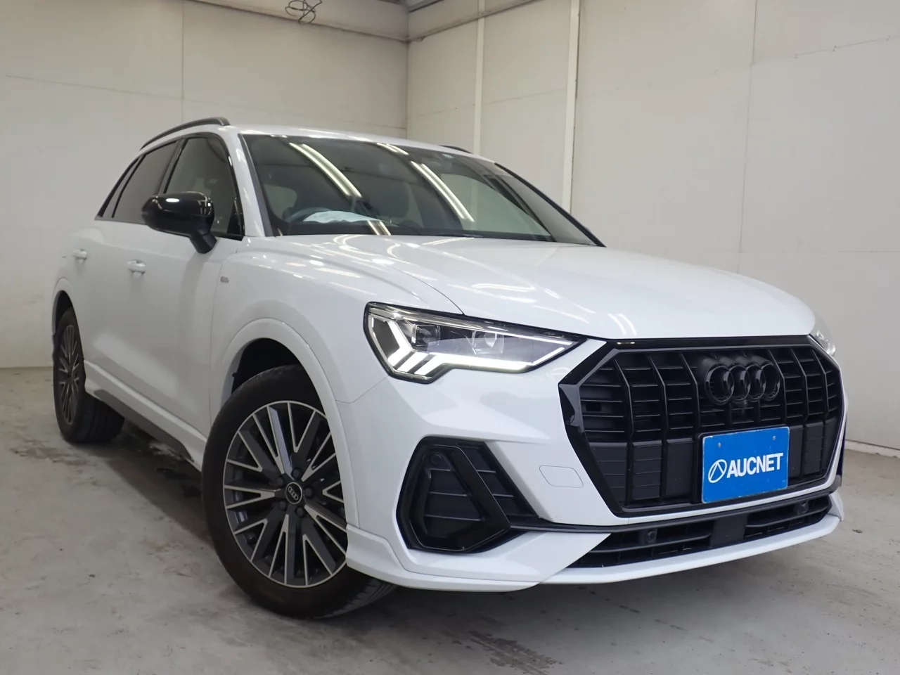 Audi Q3 F3DFY 2023