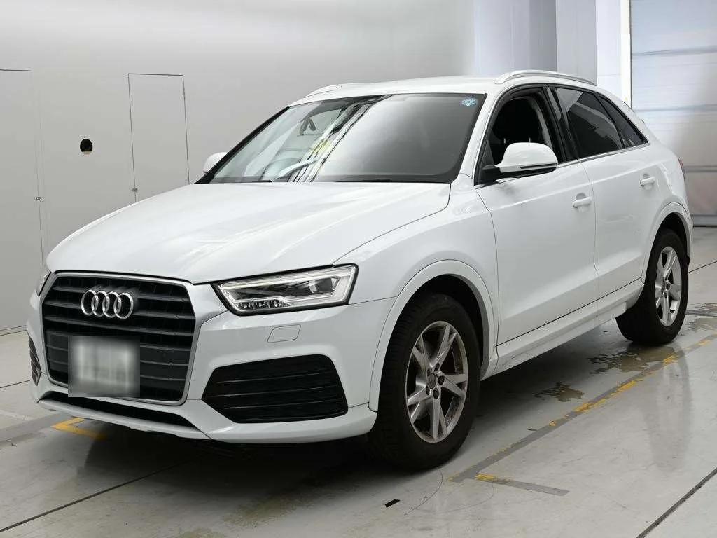 Audi Q3 8UCZD 2018