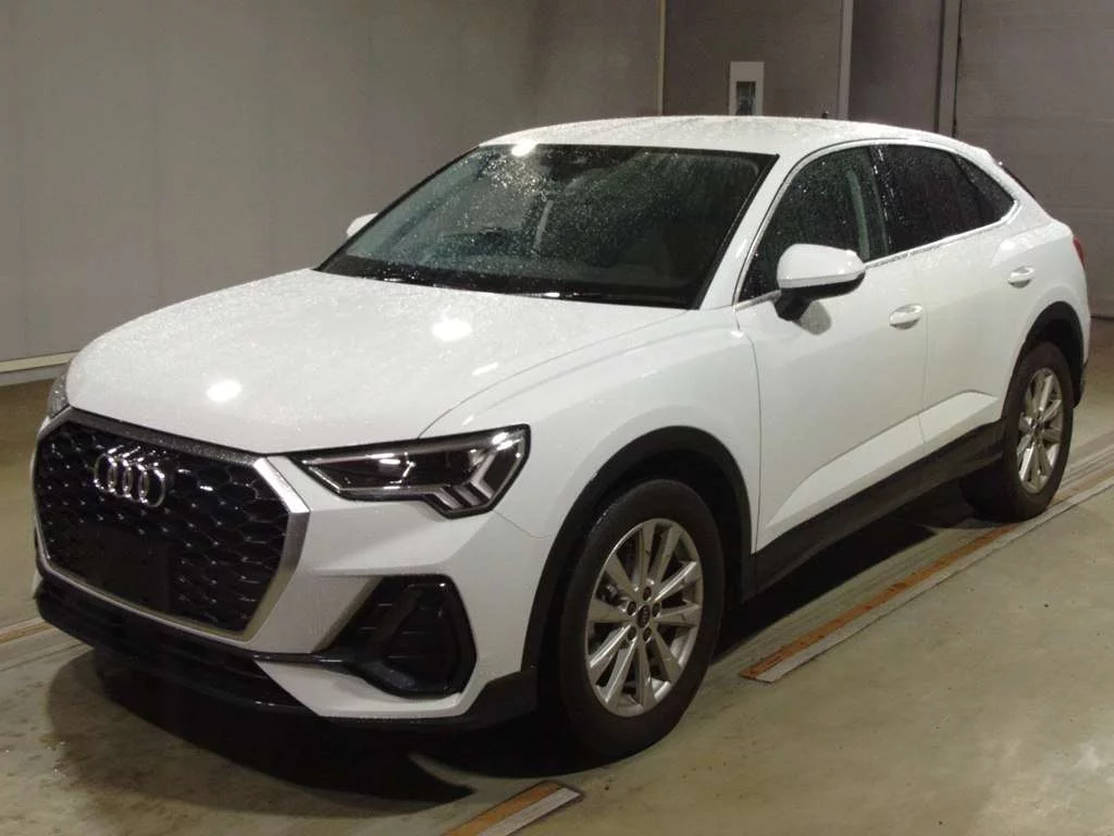 Audi Q3 F3DPC 2022