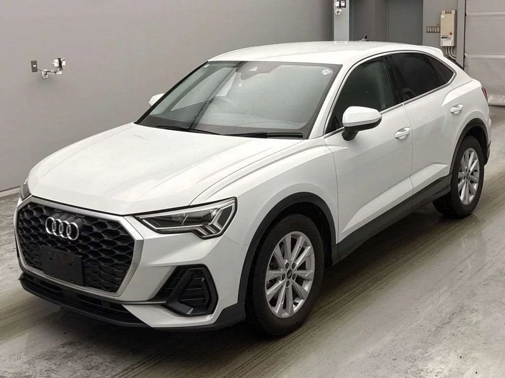 Audi Q3 F3DFY 2022