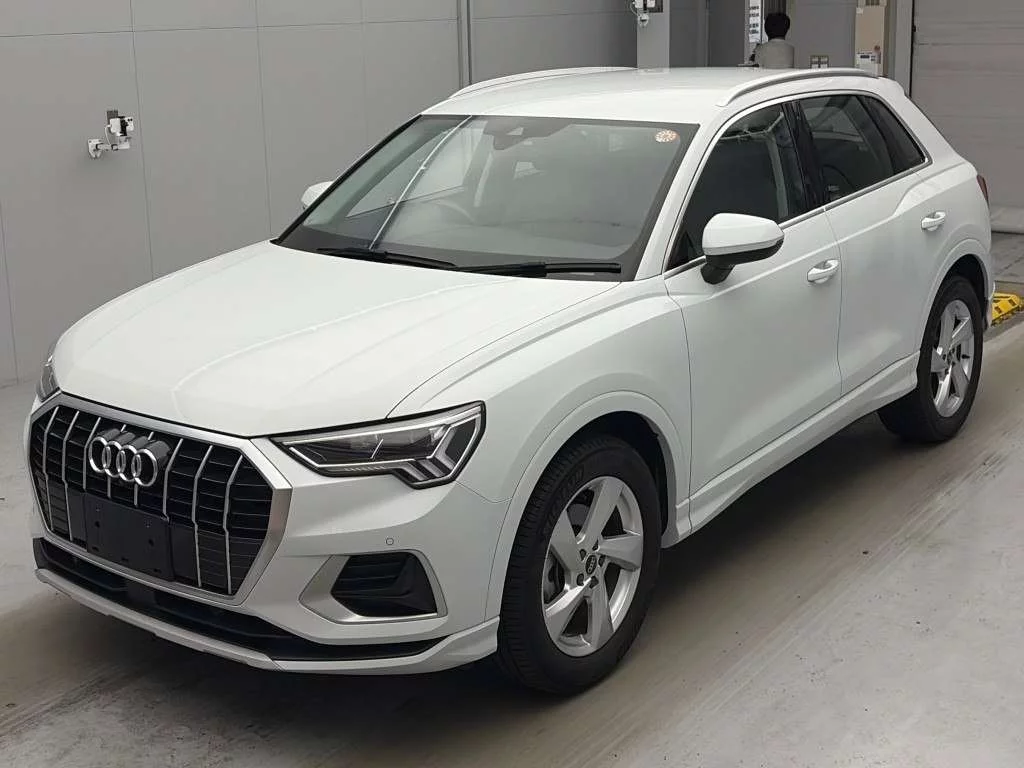 Audi Q3 F3DFY 2023