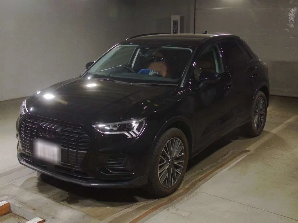 Audi Q3 F3DFY 2024