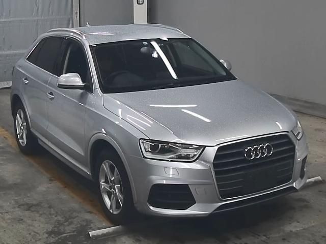 563 Audi Q3 8UC2D 2015 г. (ZIP Tokyo)