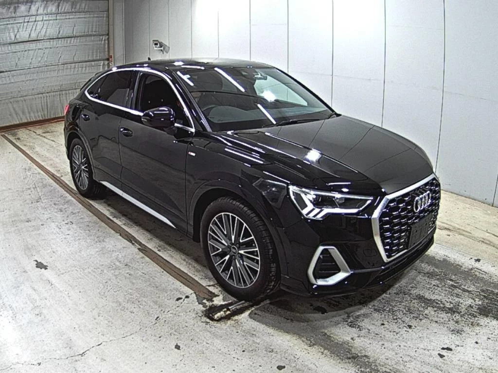 Audi Q3 F3DPC 2022