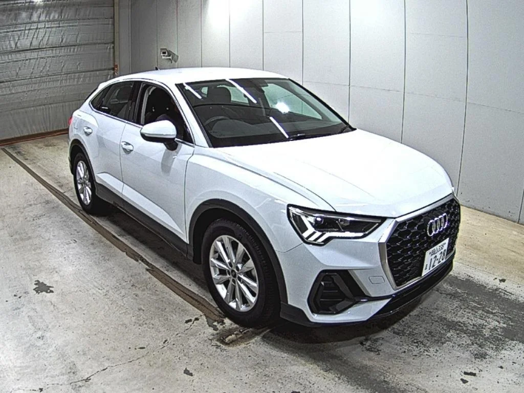 Audi Q3 F3DPC 2021