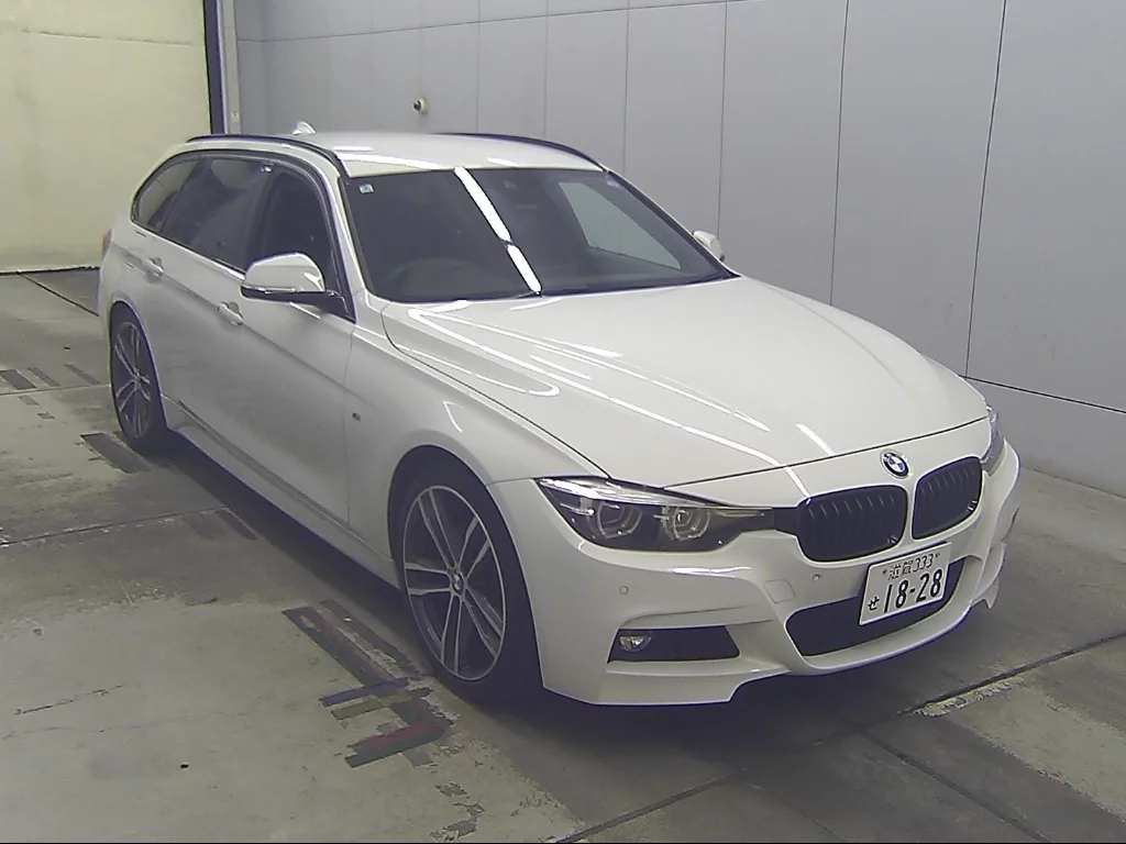 BMW 3-Series 8E15 2018
