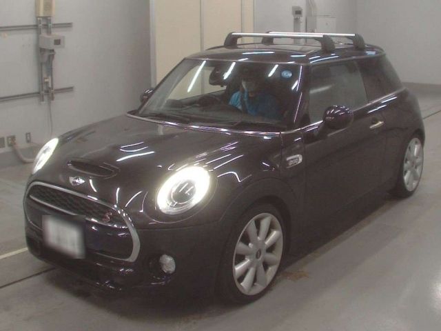 60241 BMW MINI 2015 г. (CAA Tokyo)