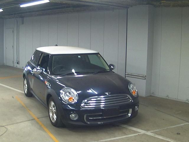 54 BMW MINI SU16 2013 г. (ZIP Osaka)