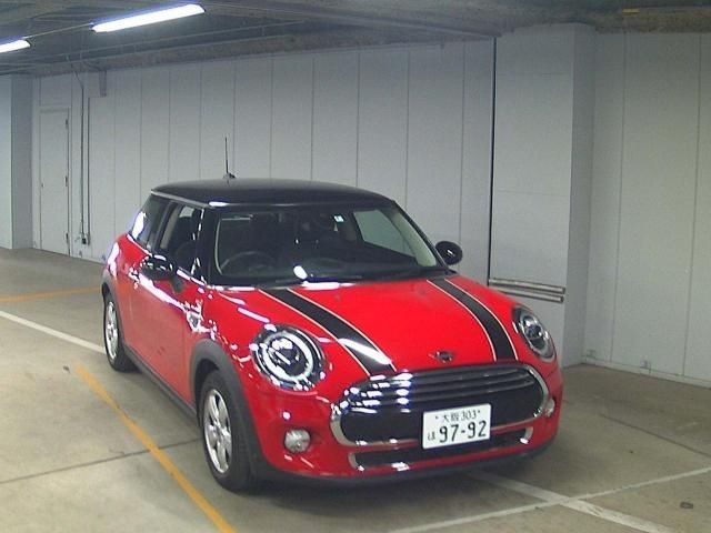 82 BMW MINI XN15M 2018 г. (ZIP Osaka)