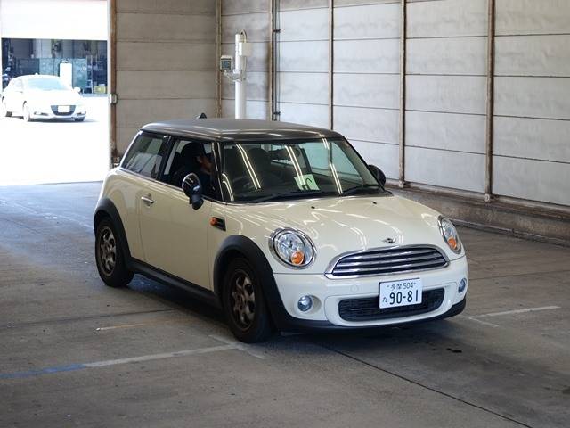 5009 BMW MINI SR16 2012 г. (ARAI Bayside)