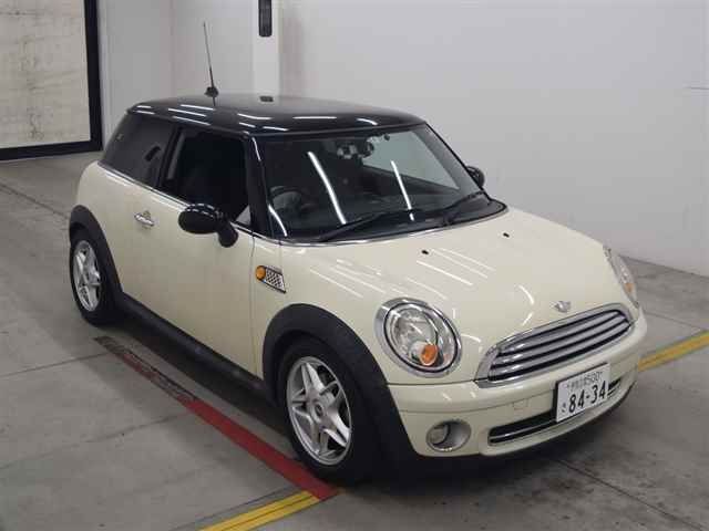 90030 BMW MINI SU16 2010 г. (MIRIVE Osaka)