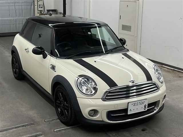 35050 BMW MINI SU16 2013 г. (MIRIVE Saitama)