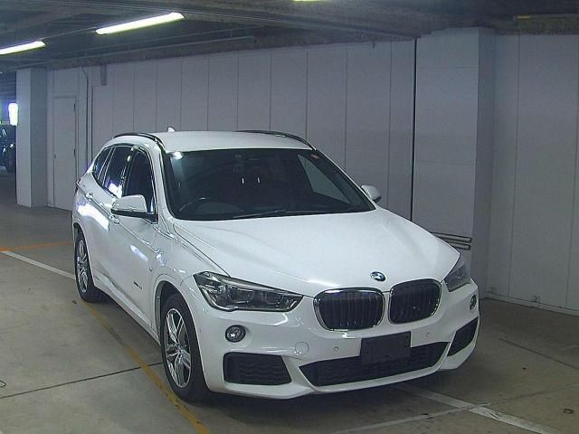 323 BMW X1 HT20 2016 г. (ZIP Osaka)