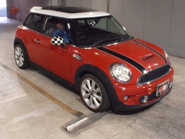 134 Bmw Mini SV16 2011 г. (JU Fukuoka)