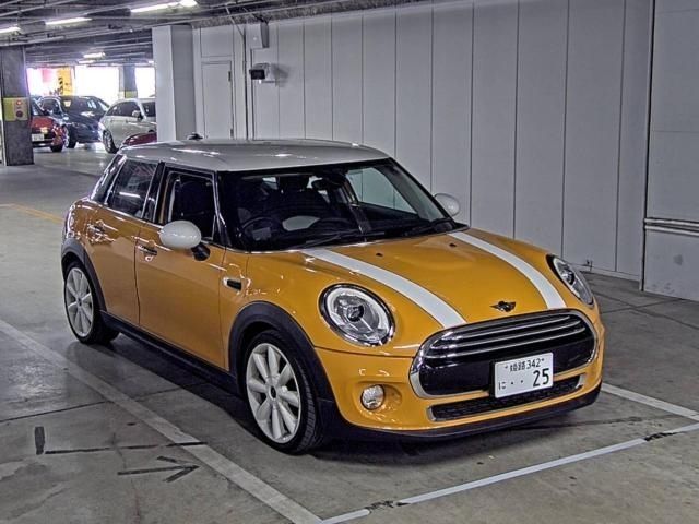 254 Bmw Mini XS15 2016 г. (ZIP Osaka)