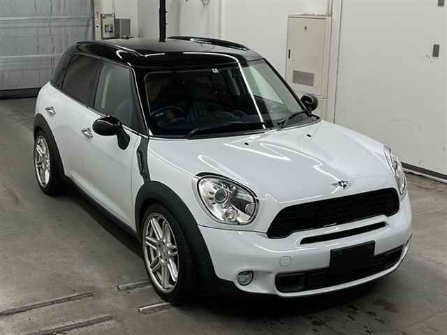 35071 Bmw Mini ZC16 2011 г. (MIRIVE Saitama)