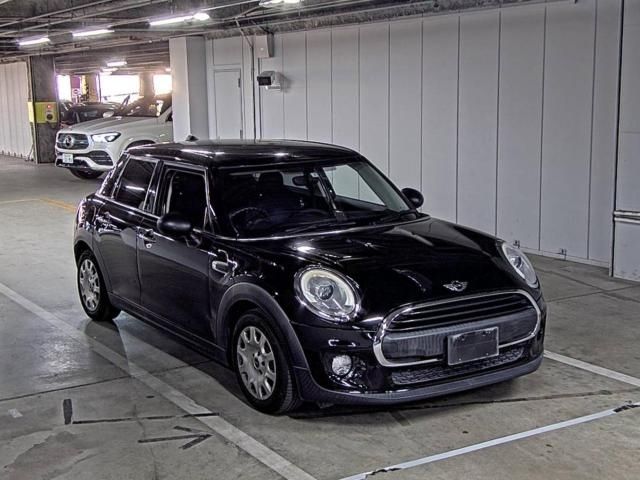 840 Bmw Mini XS12 2015 г. (ZIP Osaka)