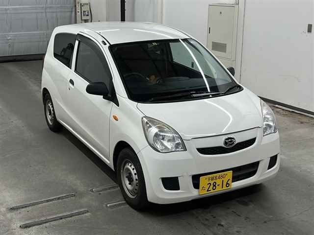 65735 DAIHATSU MIRA L285V 2015 г. (MIRIVE Saitama)