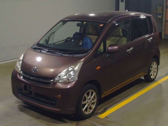 18357 DAIHATSU MOVE LA100S 2011 г. (TAA Yokohama)