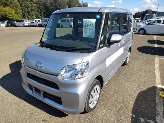 13452 DAIHATSU TANTO LA600S 2018 г. (LUM Tokyo Nyusatsu)