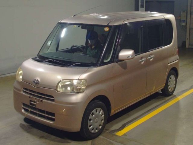 18284 DAIHATSU TANTO L375S 2010 г. (TAA Yokohama)