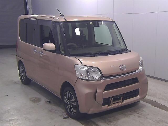 19073 DAIHATSU TANTO LA600S 2016 г. (Honda Tokyo)