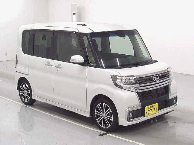 2069 DAIHATSU TANTO LA600S 2015 г. (JU Hiroshima)