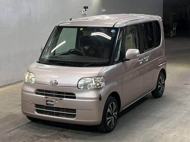 2091 DAIHATSU TANTO L375S 2011 г. (KCAA Fukuoka)