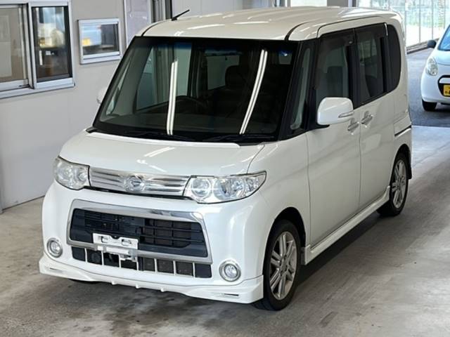 3017 DAIHATSU TANTO L375S 2011 г. (KCAA Minami Kyushu)